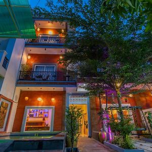 Angkor Rithy Boutiquese